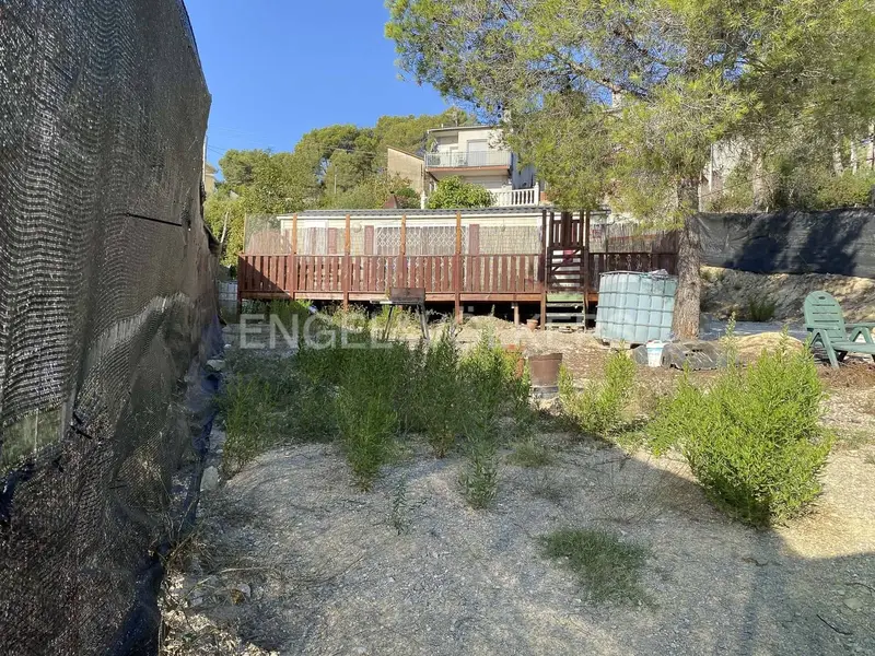 Solar en venta en Canyelles Barcelona terreno 789m2
