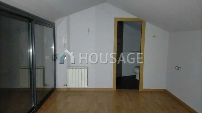 Piso en venta Montesquiu 3 habitaciones 141m2