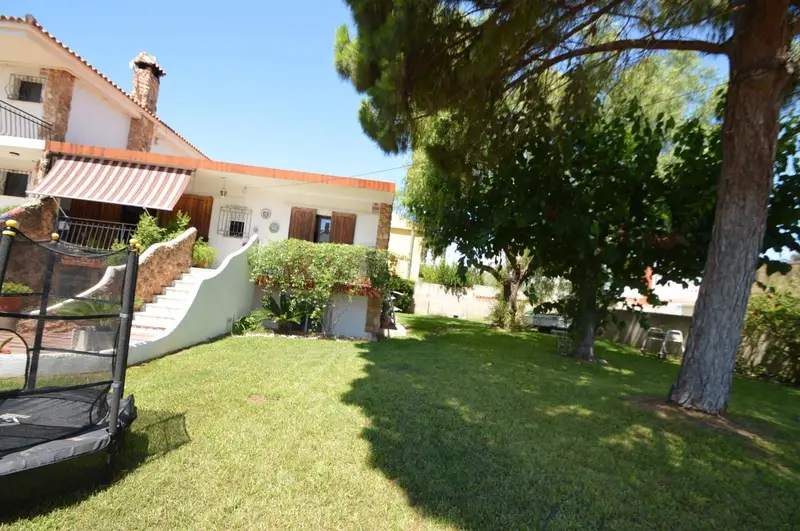 Chalet en Vinaros 3 dormitorios Jardin Terraza Garaje