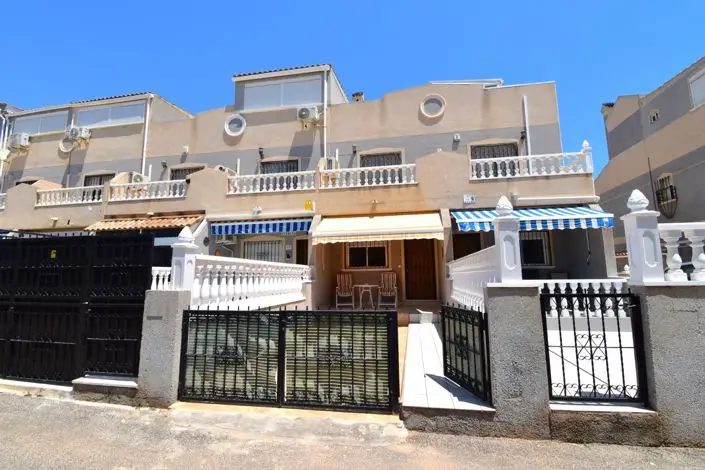 Adosado en Venta Playa Flamenca 2 Dormitorios