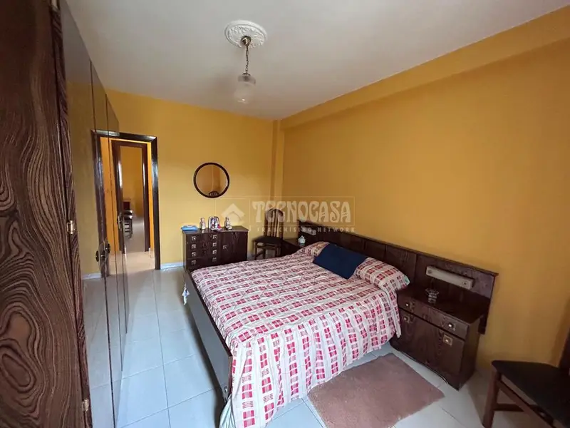 Finca Rústica en La Carolina con Piscina y 400 Olivos