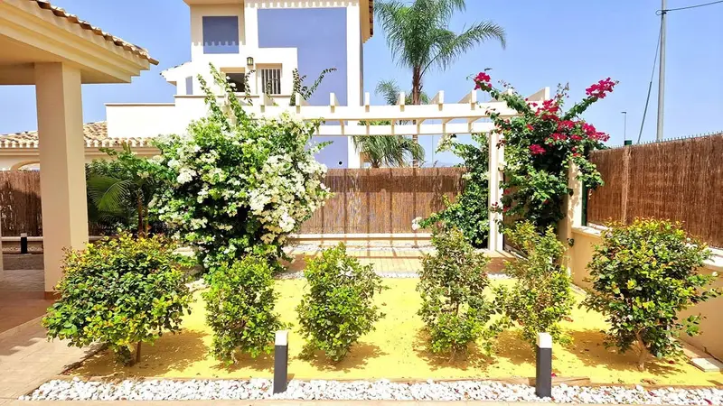 Chalet en Lorca con 4 dormitorios y piscina opcional