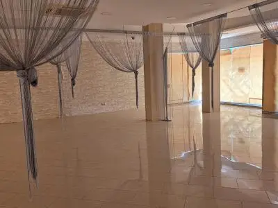 Local Comercial 527m2 Terrassa Ca N Aurell 3 Banos