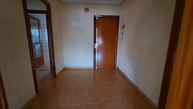 Venta Piso con Terraza en Centro Onda 4 Dormitorios 2 Baños