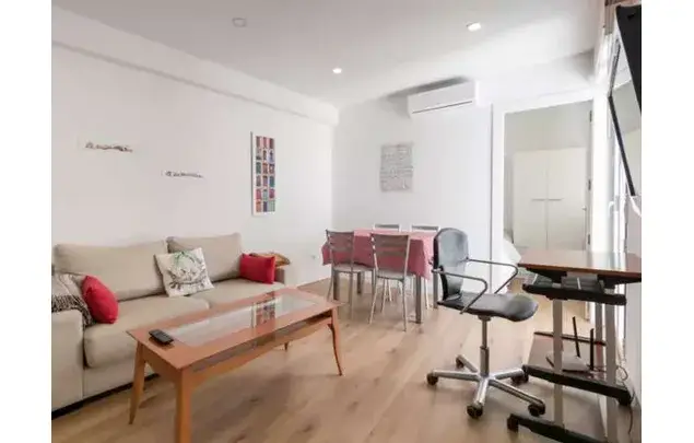 Apartamento 2 Dormitorios Amueblado Granada