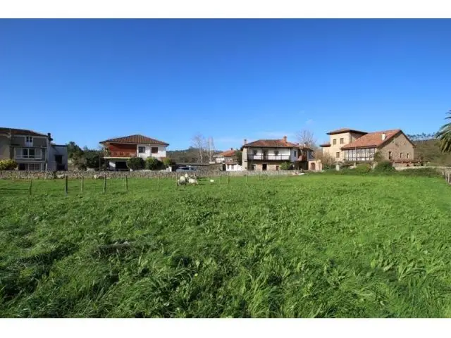 Finca Urbana Riaño Ibio: Parcela para Casa de 246m²