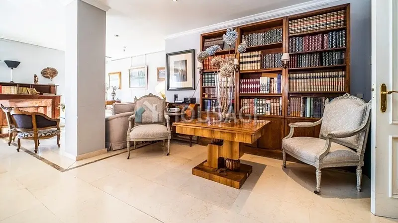 Piso de Lujo en Venta en Conde Orgaz Madrid