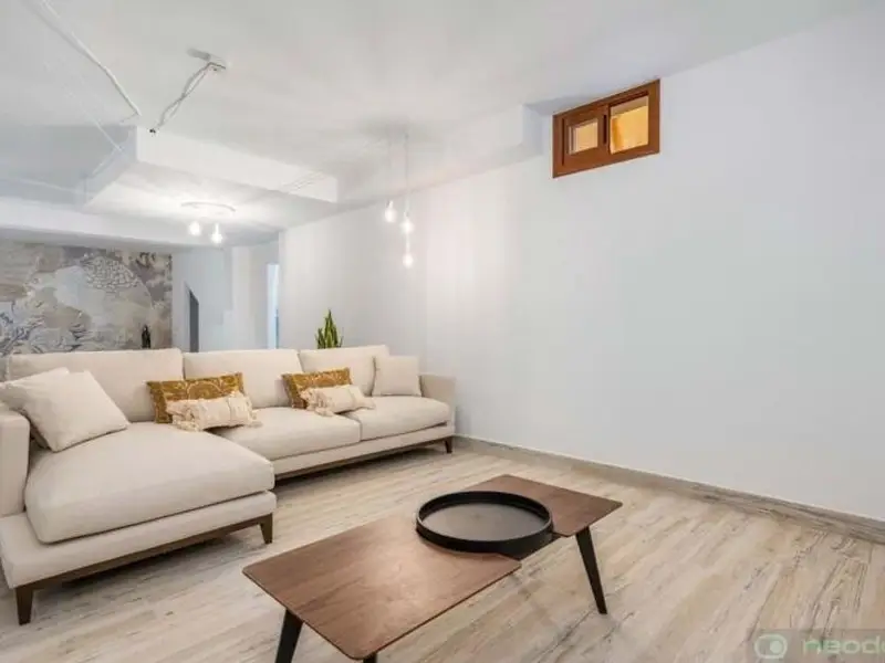 Chalet en Almería con Piscina y Jardín Cerca de la Playa