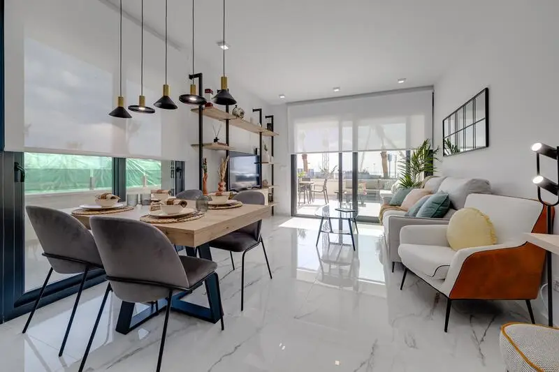 Apartamentos en Orihuela Costa: Playa Flamenca