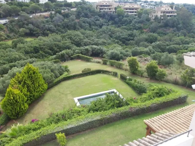 Chalet en Sotogrande Alto con Piscina Privada y Jardin