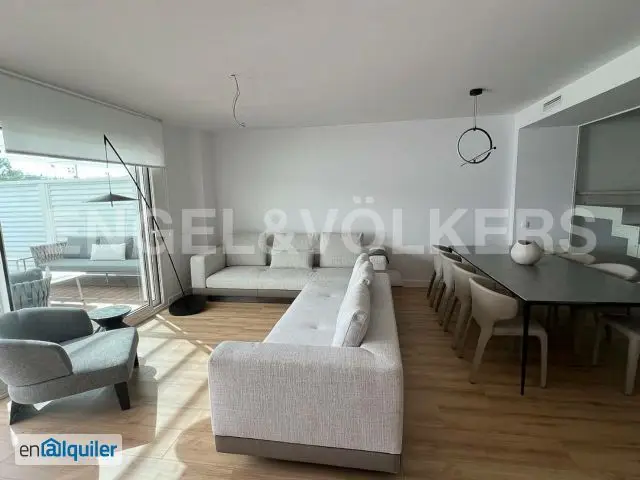 Alquiler Casa Moderna Piscina Gavà Mar Cerca de Barcelona
