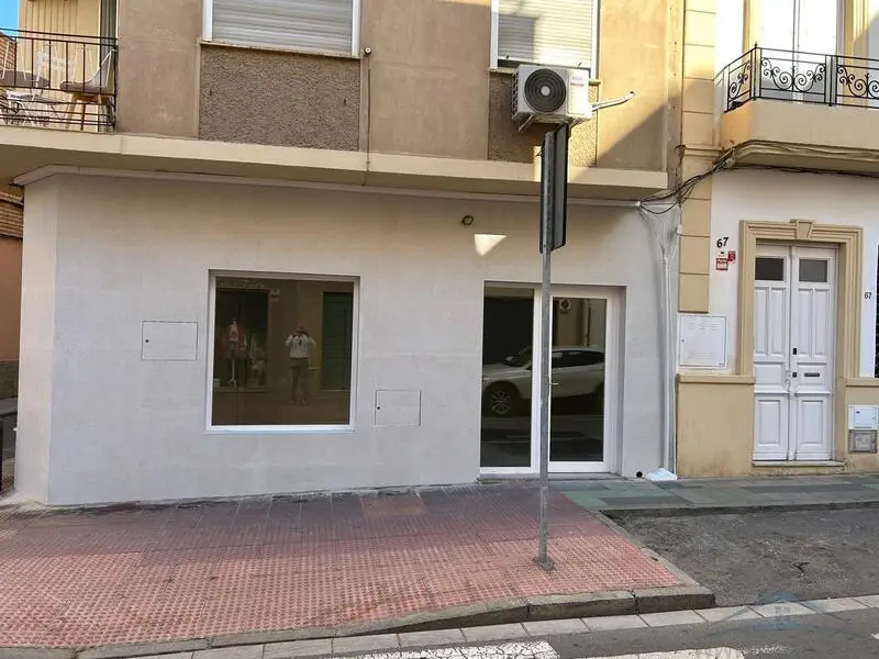 Local Comercial 50m2 Alquiler Largo Plazo Almería
