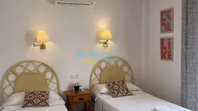 Casa en Alquiler en Nerja Centro: Villa con Piscina Privada para Familias