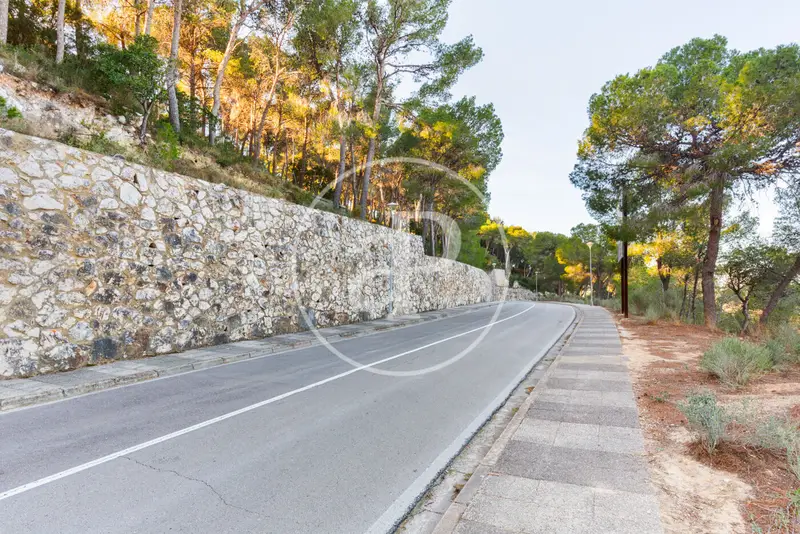 Parcela en Venta El Bosque Chiva Campo de Golf