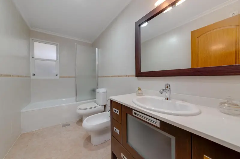 Piso 5 Dormitorios 3 Baños Torrevieja Centro A Estrenar