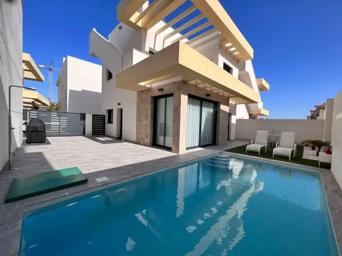 Villa Moderna 3 Dormitorios Los Montesinos Piscina Privada