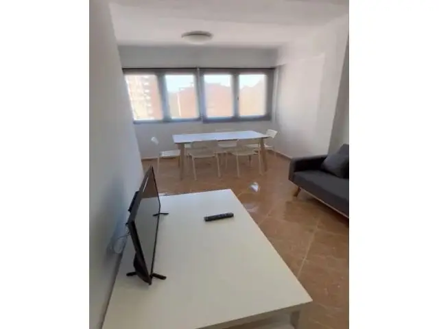 Alquiler piso estudiantes Málaga del Fresno 2025 2026