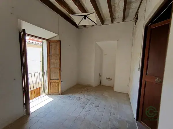 Casa de Pueblo en Binissalem con Vistas a la Plaza