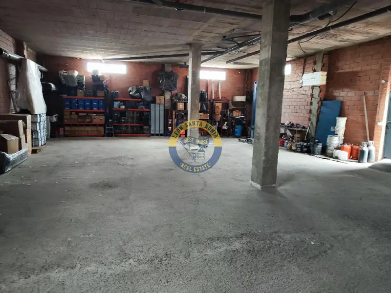 Venta Local Comercial Navatejera Villaquilambre 233m2