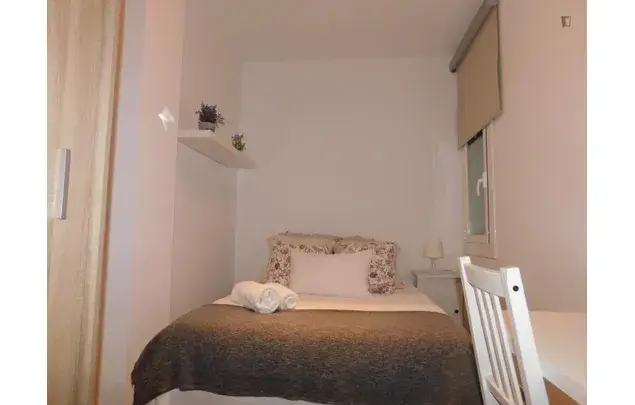 Alquiler Apartamento 4 Dormitorios Barcelona Centro Historico