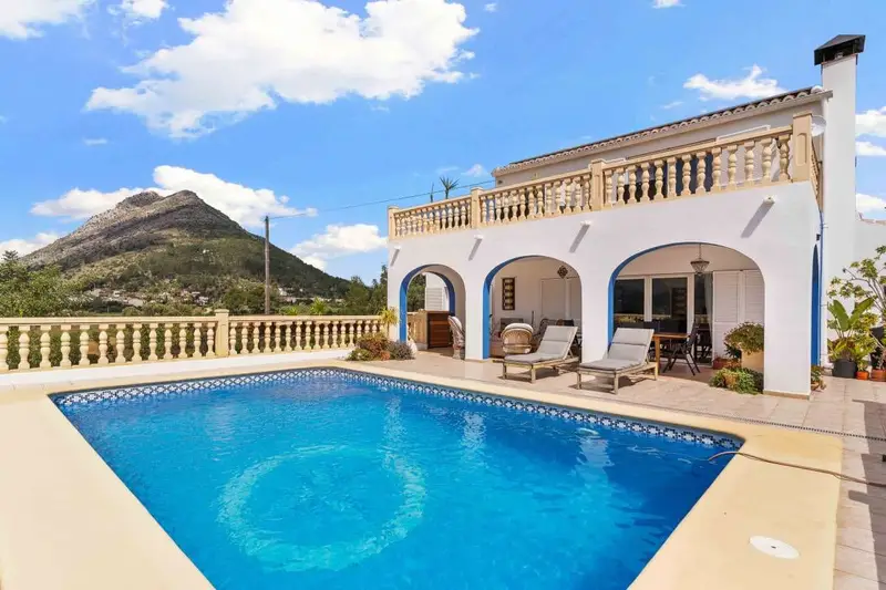 Chalet en venta Murla Alicante con vistas impresionantes