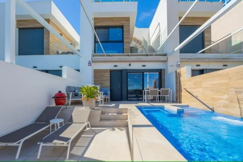 3 Cuarto Adosado en venta
Rojales, Alicante