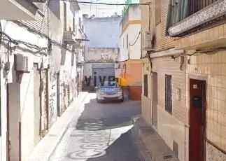Adosado Ocupado en Venta Para Inversores