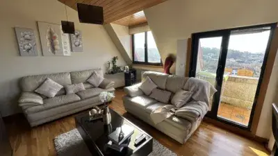 Ático en venta en Porriño: 90m2, 3 habitaciones, 2 terrazas, garaje y trastero