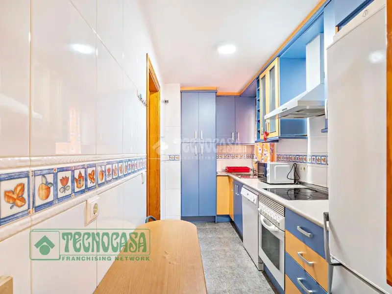 Piso en venta en El Ejido  72m2  2 dormitorios Garaje