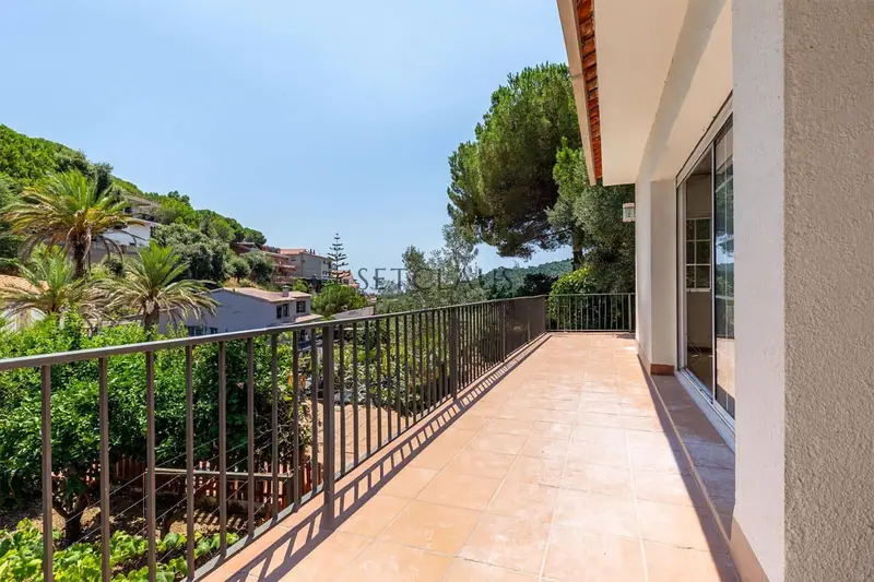 Chalet en Alella con Jardin y Barbacoa