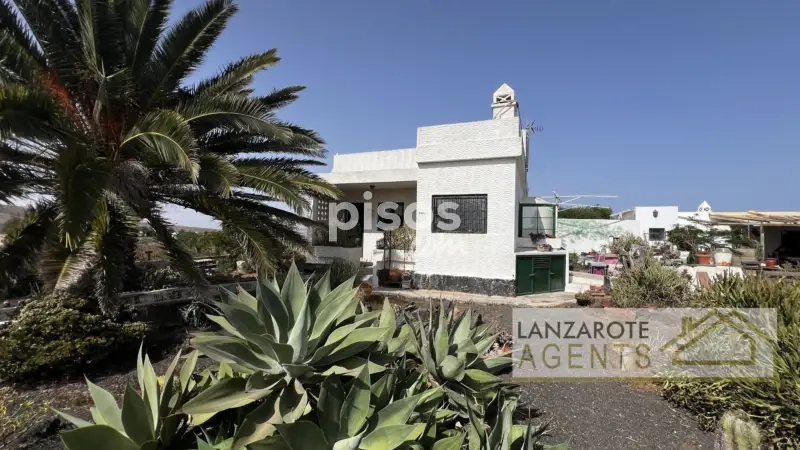 Finca Rústica con Vistas a Famara en San Bartolomé Lanzarote