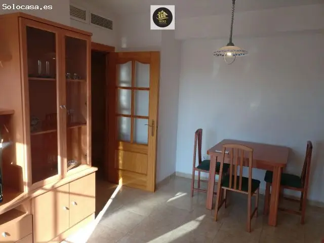 Piso en Roquetas de Mar con Garaje Amueblado