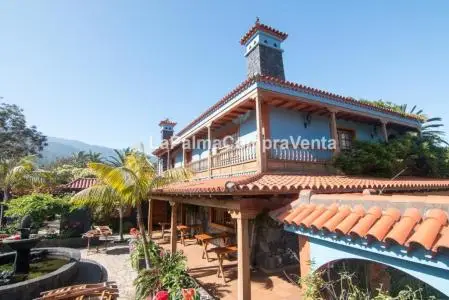Casa Chalet con Restaurante en Breña Alta