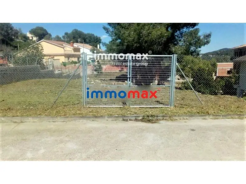 Solar/Parcela en venta en Canyelles, Barcelona