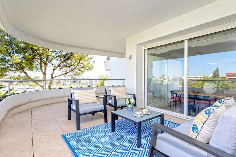 Apartamento 3 Dormitorios Alquiler Málaga Costa del Sol