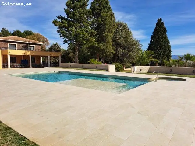 Villa Rustica Salinas Alicante 966m2 14000m2 parcela