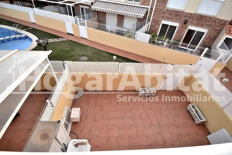 Adosado en Venta Burriana Castellon 4 Dormitorios Piscina Garaje