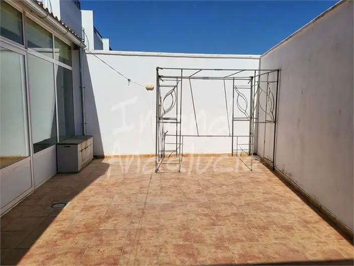 Casa Adosada en Aguadulce con Vistas al Campo