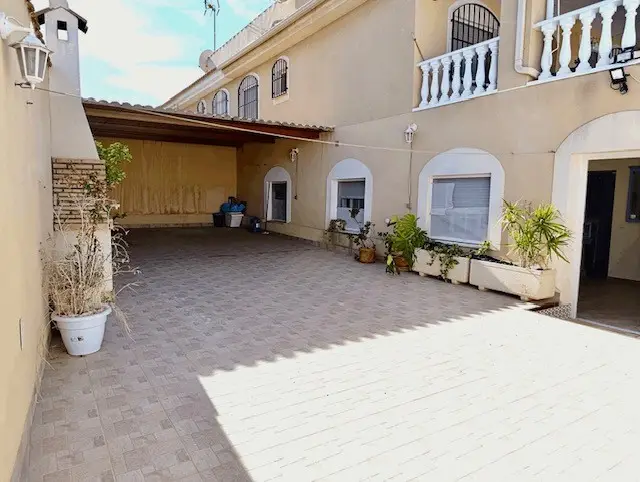 Villa en Venta Los Altos 3 Dormitorios 2 Baños Piscina Comunitaria