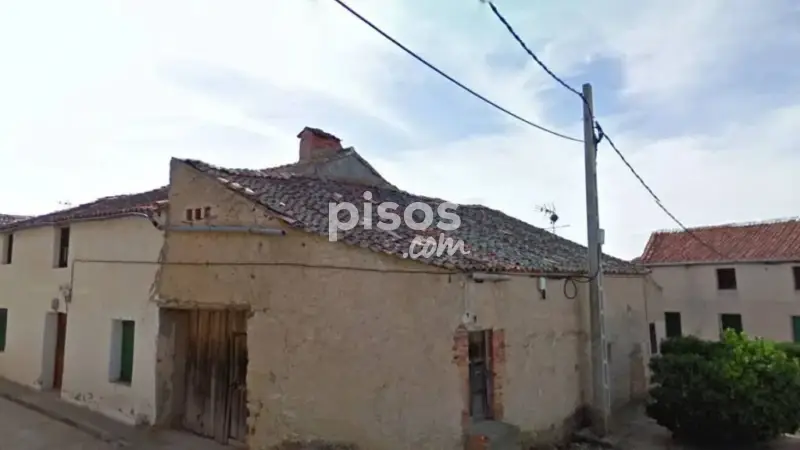 Chalet en venta en Cabañas de Polendos