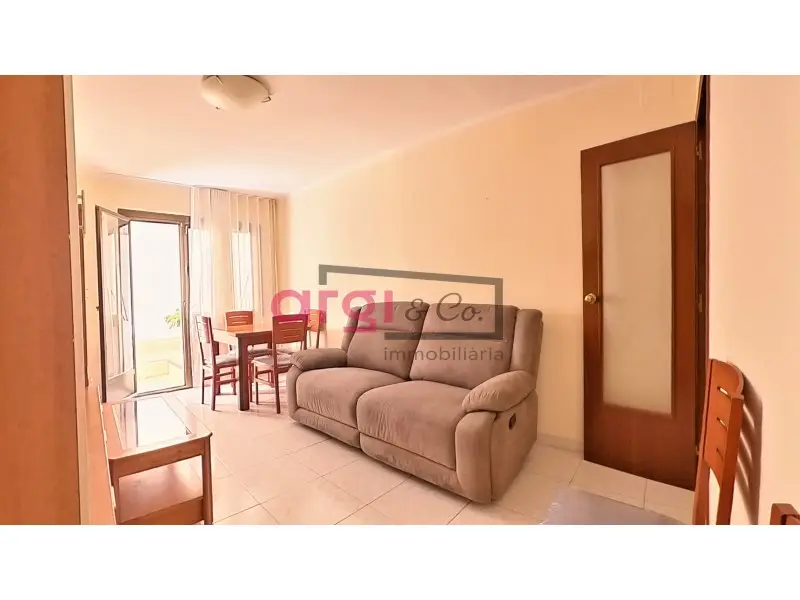Venta Piso Reformado Centelles 60m2 3 Dormitorios Terraza