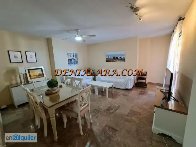Alquiler Piso Denia: Apartamento con Vistas al Mar, Ascensor y Piscina