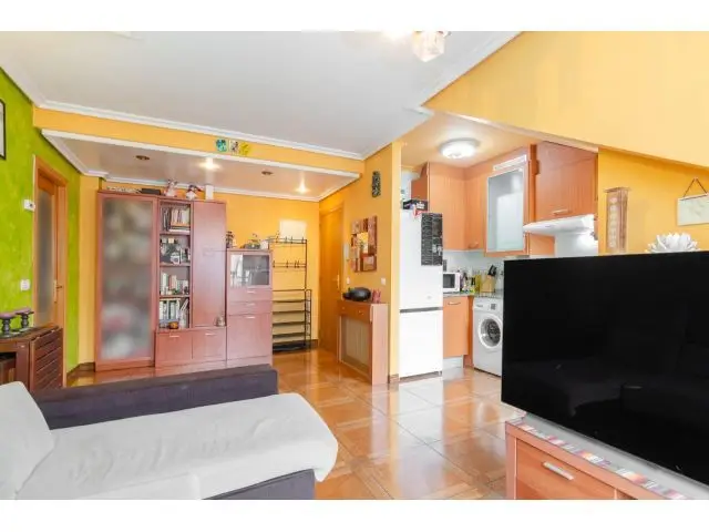 ¡Ático En Venta En El Corazón De Luanco, Con Terraza Y A Un Paso De La Playa!