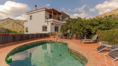 Casa en Venta Guajar Alto 3 Viviendas Piscina Jardin