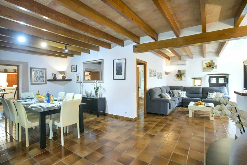 Casa Rural 4 Dormitorios Mallorca Piscina Jardin Barbacoa