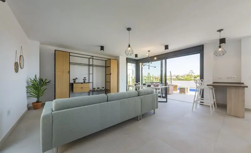 Villa de Lujo en Playa Honda Murcia