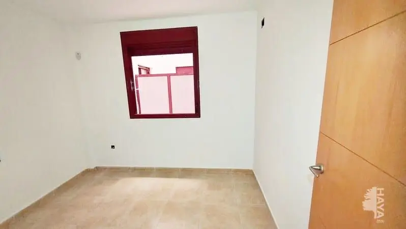 Piso en Almenara con 2 Baños Ascensor Jardin y Patio