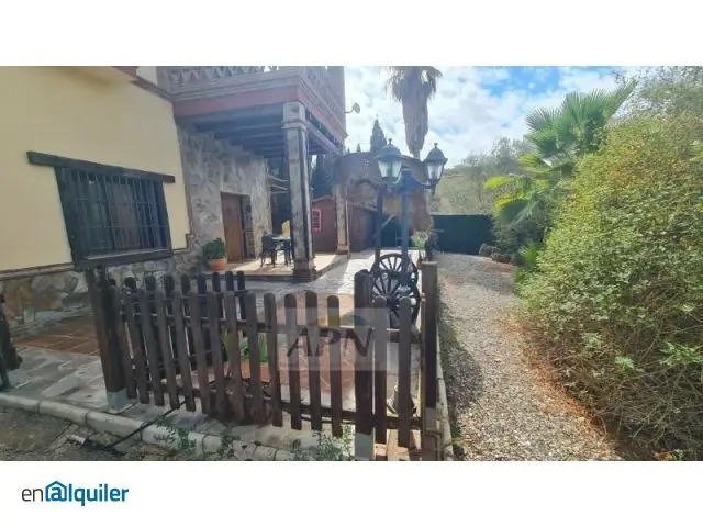 Alquiler casa con 2 baños Alora