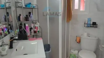 Piso Reformado en Planta Baja con Garaje