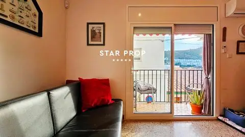 Piso 2 Dormitorios Colera Costa Brava Cerca Playa Renovado